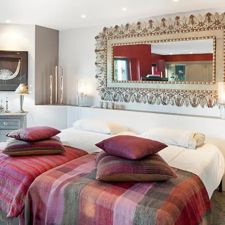 Sleeps 14 With Pool Air Con And Wifi Villa *