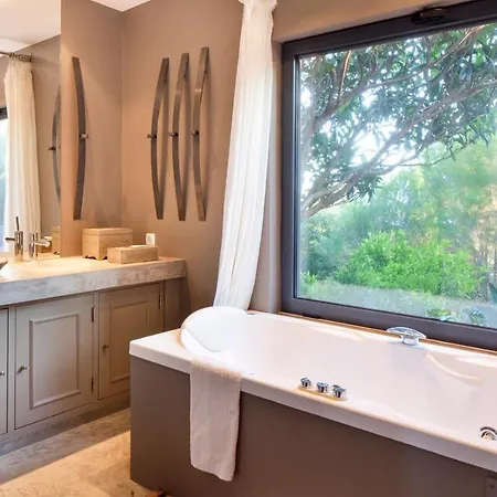 Villa Sleeps 14 With Pool Air Con And Wifi