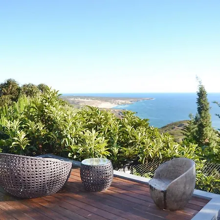 Sleeps 14 With Pool Air Con And Wifi
