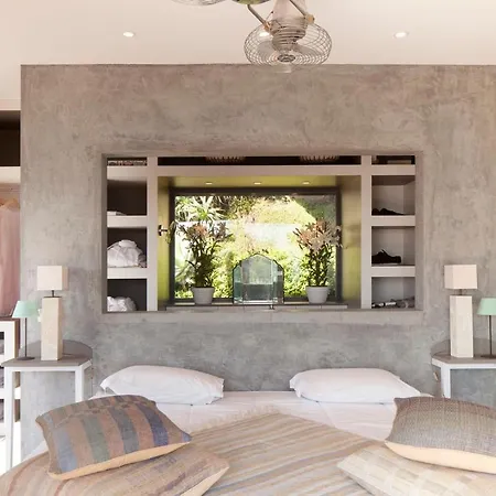 Sleeps 14 With Pool Air Con And Wifi Villa