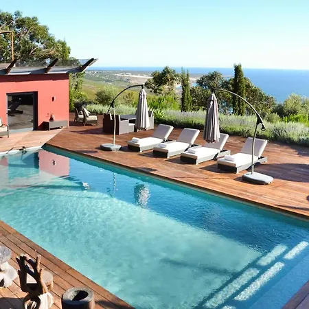 Villa Sleeps 14 With Pool Air Con And Wifi *